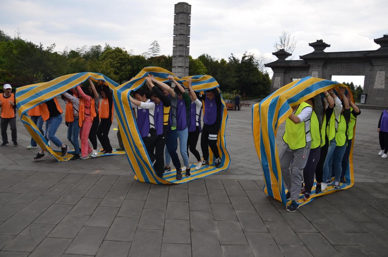 2017年瑞方踏春拓展訓(xùn)練活動(dòng)——“凝聚你我，風(fēng)雨同舟” 第2張