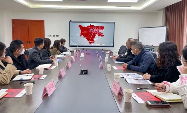 武侯區(qū)政協(xié)主席賀欣帶隊走訪調研瑞方人力 第2張 武侯區(qū)政協(xié)主席賀欣帶隊走訪調研瑞方人力 第2張