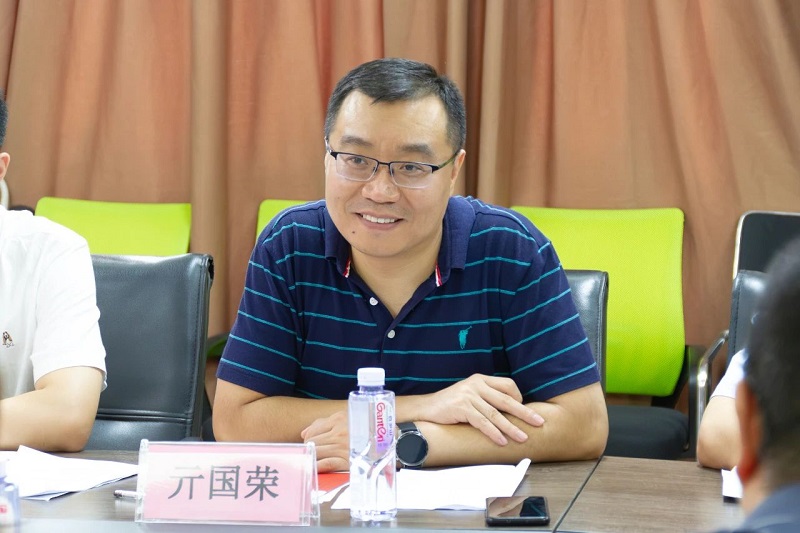 成都市人社局黨組成員、副局長亓國榮一行蒞臨瑞方人力考察調(diào)研 第3張